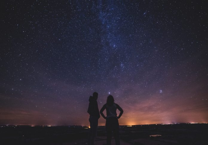 3 maneiras que os astros afetam sua vida amorosa