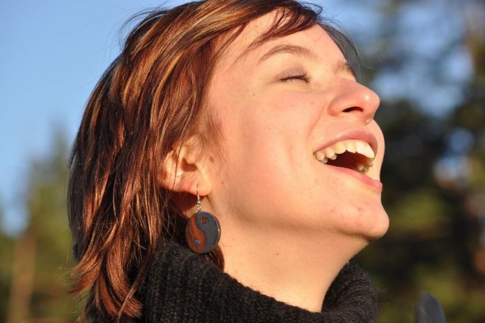 7 benefícios de rir